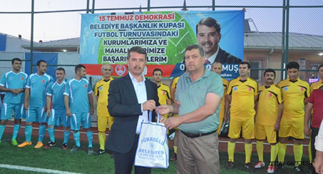 15 TEMMUZ DEMOKRASİ’ BELEDİYE BAŞKANLIĞI KUPASI