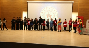 5 ARALIK DÜNYA GÖNÜLLÜLÜK GÜNÜ PROGRAMI AVŞAR YURDU KONFERANS SALONUNDA YAPILDI