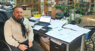 AYHAN: TÜRKİYE’DE VE İLİMİZDE HAYVANCILIĞIN EN TEMEL SORUNU SÜT İNEKLERİNİN KONTROLSÜZ KESİMİ