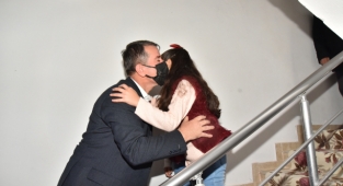 Başkan Okumuş; “Babamın Arkadaşı” projesiyle şehit çocuklarımızın mutluluğunu paylaştık