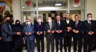 KAHRAMANMARAŞ ANADOLU İHL KÜTÜPHANESİNİN AÇILIŞI YAPILDI