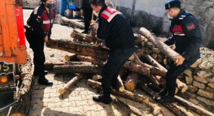 Kahramanmaraş’ta jandarma yürekleri ısıttı