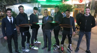 Kahramanmaraş’ta patenli servis şaşırttı