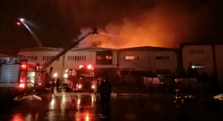 Kahramanmaraş’ta tekstil fabrikasında yangın
