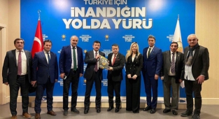 KGK, siyasi partilerden medya için destek istedi
