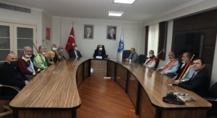 KİÜ REKTÖRÜ PROF. DR. SAMİ ÖZGÜL, ESHAB-I KEHF GÖNÜLLÜLERİNİ KONUK ETTİ