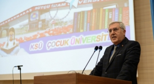KSÜ Çocuk Üniversitesi 3. Dönem Mezunları Diplomalarını Törenle Aldı