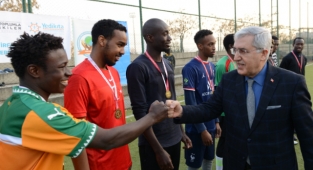 KSÜ Uluslararası Öğrencileri 16 Farklı Ülke Takımının Yarıştığı Mini Dünya Kupası Futbol Turnuvasında Mücadele Etti