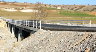 Sakarkaya’da Ulaşım Sorunu Büyükşehir’le Çözüldü