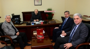 Üniversitemiz Fen Bilimleri Enstitüsü Müdürlüğüne Prof. Dr. Adil Akyüz Atandı