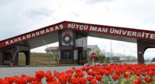 Üniversitemiz Öğretim Üyeleri Dünyada En Çok Atıf Alan İlk 10 Bin Bilim İnsanı Arasında Yer Aldı