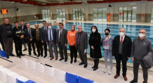 Üniversitemiz Yarı Olimpik Yüzme Havuzu Yeniden Hizmete Açıldı