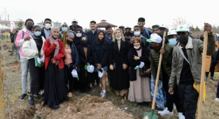 Üniversitemizde Geleceğe Nefes Fidan Dikim Etkinliği Düzenlendi