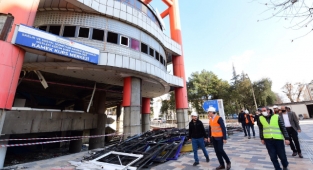 18 Katlı Özel İdare İş Merkezi yıkılıyor…