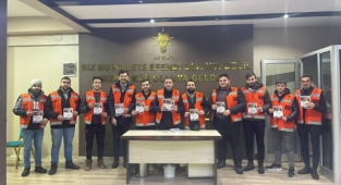 Başkan Hınaz, “Marşa basmadan önce kaputa vur”