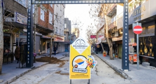 BAŞKAN OKAY, CADDE VE SOKAKLARIMIZI DAHA GÜZEL HALE GETİRİYORUZ