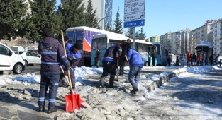 Büyükşehir Kar Çalışmalarını Kesintisiz Sürdürüyor