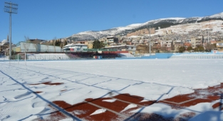 Kahramanmaraş’ta futbol müsabakalarına kar engeli
