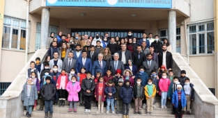 KSÜ Eğitim Fakültesi Öğrencilerinden Örnek Gönüllülük Projesi