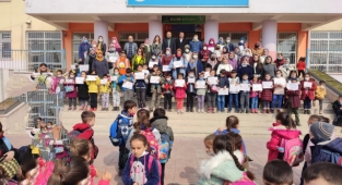 ‘Ailemle Kitap Okuyorum’ Projesinde 34 Aile Bir’inci’ oldu