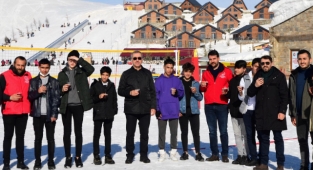 Gençler Yedikuyular’da Doyasıya Eğlendi