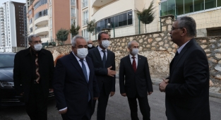 GÜVENÇ:“MARAŞIMIZ MARAŞ’A YAKIŞIR ŞEKİLDE, KURTULUŞU KUTLUYOR”