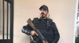 Kahramanmaraş’ın Elbistan ilçesinde görevi başında rahatsızlanan polis memuru hayatını kaybetti. 