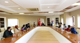 KSÜ Rektörü Can; Dereceye Giren Sporcuları Kabul Etti