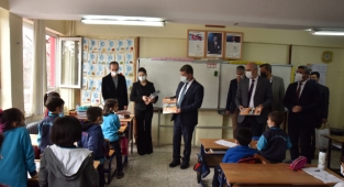 Türkoğlu'ndaki Öğrencilerimiz Hem Ders Çalışacak, Hem de Eğlenecek.