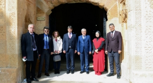 Üniversitemiz Rektörü Prof. Dr. Niyazi Can, Afşin’de Bulunan Ashab-ı Kehf Külliyesini Ziyaret Etti