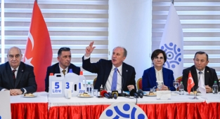 ÇÖZDÜKLERİ TEK SORUN TRAFİK