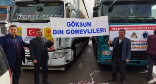 Kahramanmaraş’ın Göksun ilçesinden İdlib’e yardım tırı