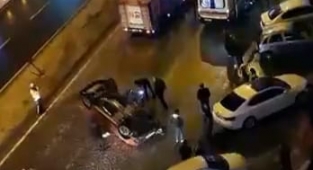 Kahramanmaraş’ta otomobil takla attı: 3 yaralı