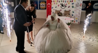 -Kahramanmaraş’ta sevgi engelleri aştı