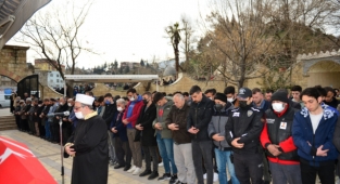 Kahramanmaraşlı polis memuru son yolculuğuna uğurlandı