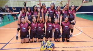 Midi Kızlar Voleybol İl Birinciliği müsabakaları başladı