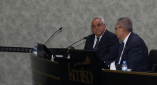 ÖZGÜL: “GELECEĞİN ÜNİVERSİTESİNİ KURMAK İSTİYORUZ”