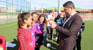 TBMM 23 NİSAN FUTBOL TURNUVASI 'MAHALLEDE MAÇ VAR' İL SEÇMESİ YAPILDI