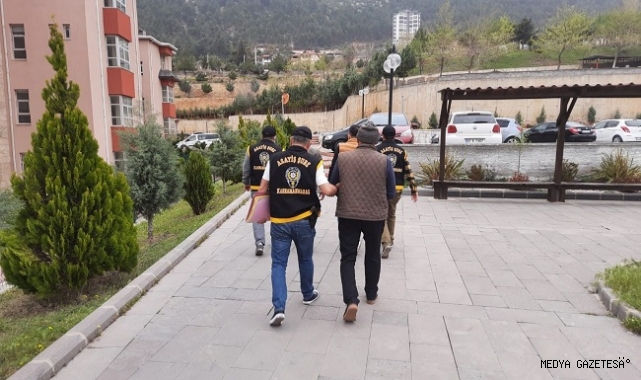 50 yıl hapis cezasıyla aranıyordu yakalandı