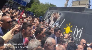 Akşener Antalya'da