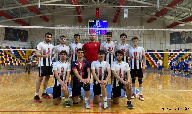 Atcı gençlik yarı finalde