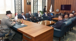 BAŞKAN AYDIN GÖREVİNE BAŞLADI