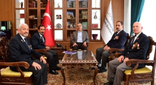 Başkan Güngör Muharip Gaziler Derneği Üyelerini Ağırladı