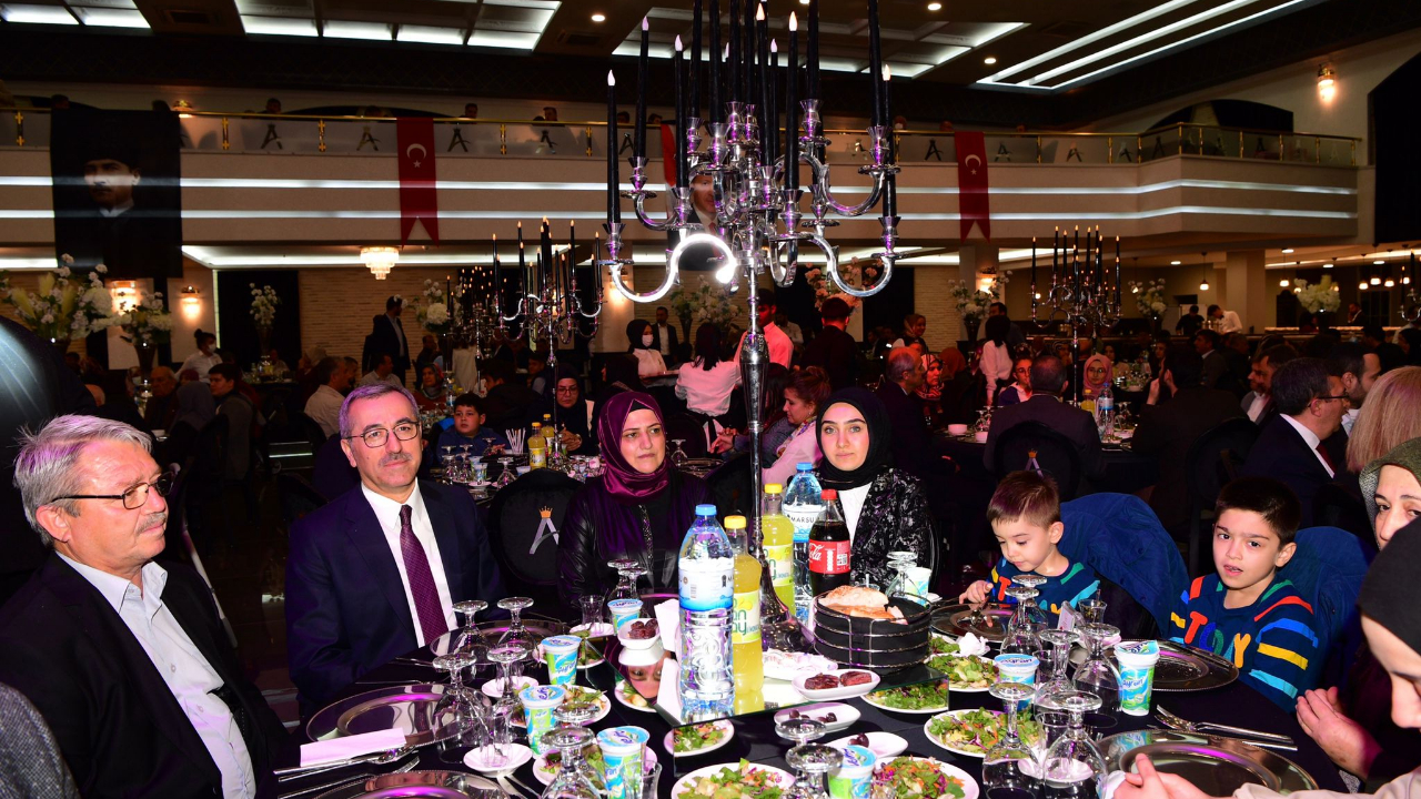Başkan Güngör Şehit ve Gazi Aileleriyle İftarda Buluştu