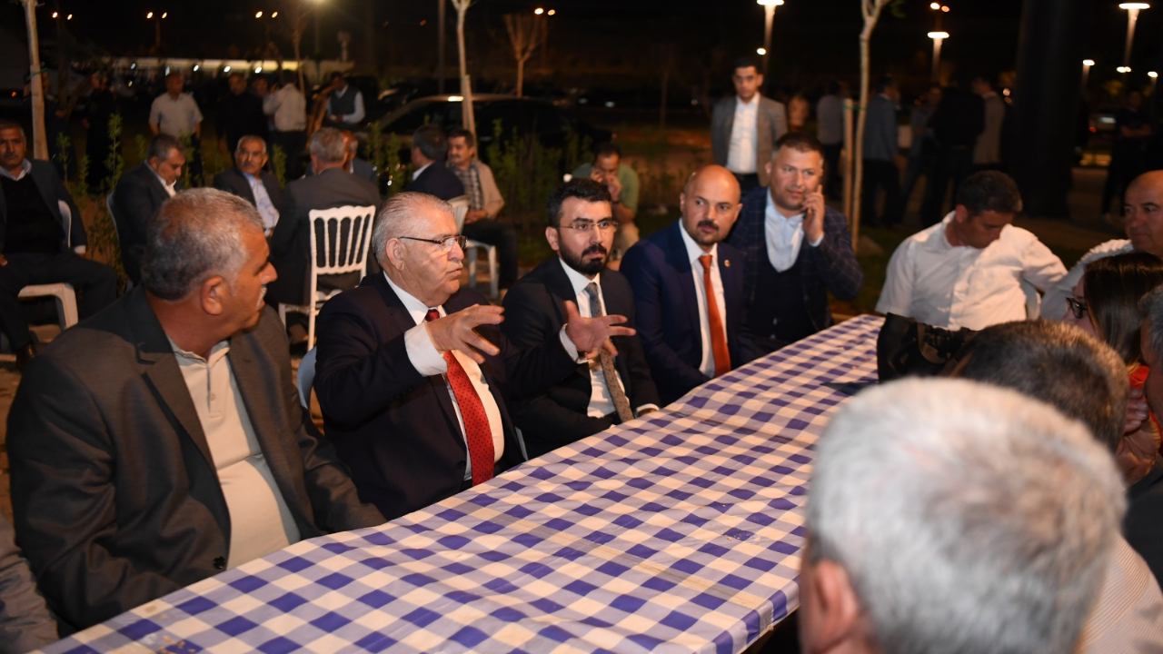 Başkan Mahçiçek; Vatandaşlarımıza hizmette muhtarlarımızın rehberliği bizler için çok önemli
