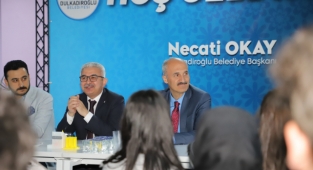 BAŞKAN OKAY GENÇLİK MERKEZİ ÖĞRENCİLERİYLE BİR ARAYA GELDİ