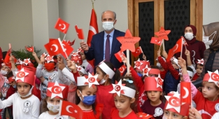 BAŞKAN OKAY’IN 23 NİSAN MESAJI