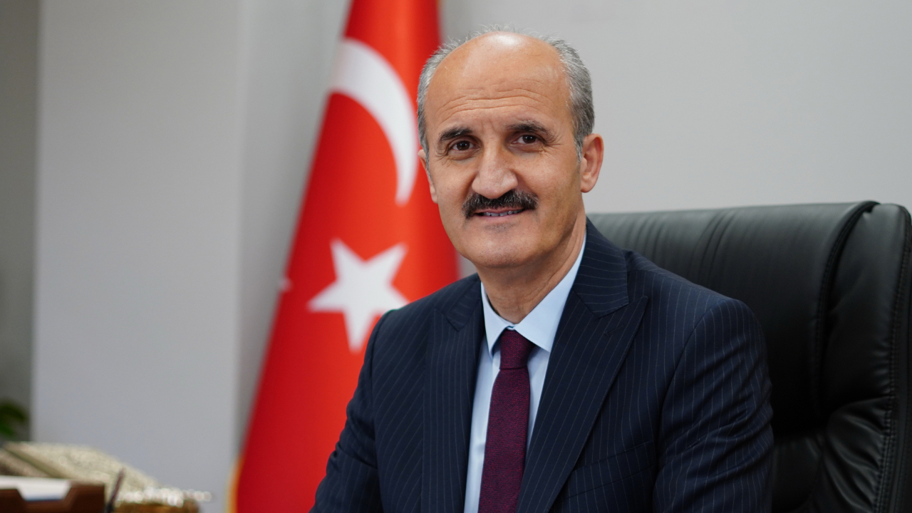 BAŞKAN OKAY’IN OTİZM FARKINDALIK GÜNÜ MESAJI