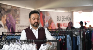 Bu mağazada para değil sevgi geçiyor