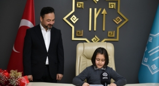 Gürbüz koltuğunu Aslantaş’a devretti